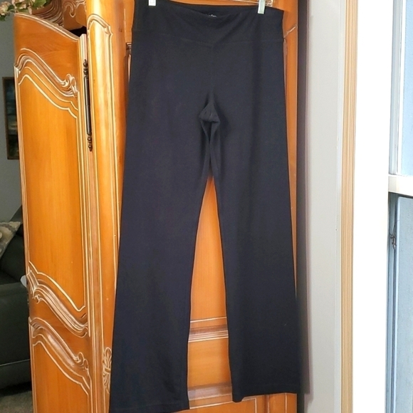 Calvin Klein leggings black size large. Boot cut. Great for gym, Activewear. - Picture 1 of 7